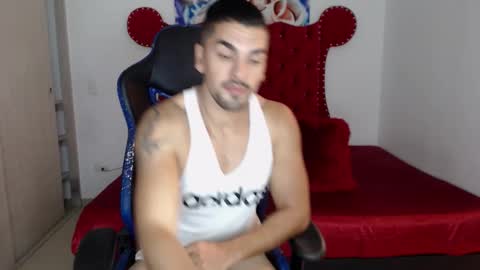 Axel online show from March 4, 2026, 11:27 am