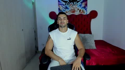 Snapshot of axelwinters_ chatting on May 9, 2026, 11:21 pm Axel online show from May 9, 2026, 11:21 pm