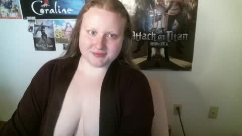 Snapshot of axisgray chatting on May 18, 2026, 2:51 am Axis Gray online show from May 18, 2026, 2:51 am