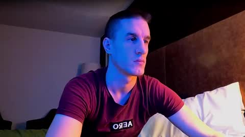 Snapshot of axl_fx chatting on February 13, 2025, 12:02 am Axl online show from February 13, 2025, 12:02 am