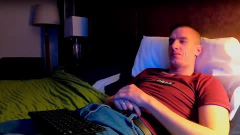 Snapshot of axl_fx chatting on February 15, 2025, 12:26 am Axl online show from February 15, 2025, 12:26 am