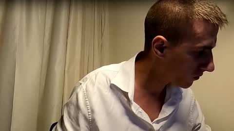 Snapshot of axl_fx chatting on September 10, 2025, 9:59 pm Axl online show from September 10, 2025, 9:59 pm