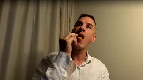 Snapshot of axl_fx chatting on September 13, 2025, 10:53 pm Axl online show from September 13, 2025, 10:53 pm