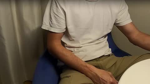 Snapshot of axl_fx chatting on September 14, 2025, 10:42 pm Axl online show from September 14, 2025, 10:42 pm