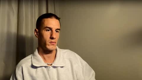 Snapshot of axl_fx chatting on September 24, 2025, 1:53 am Axl online show from September 24, 2025, 1:53 am