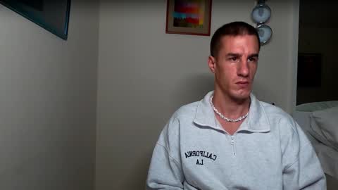 Snapshot of axl_fx chatting on October 2, 2025, 10:50 pm Axl online show from October 2, 2025, 10:50 pm