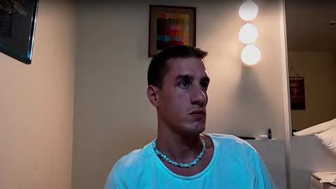 Snapshot of axl_fx chatting on October 4, 2025, 4:49 pm Axl online show from October 4, 2025, 4:49 pm