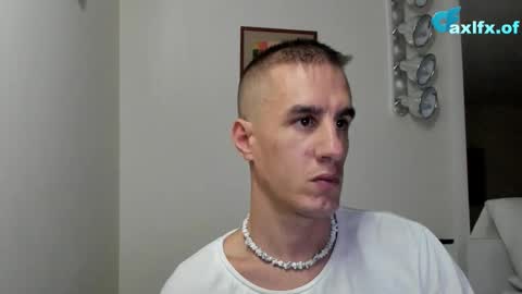 Snapshot of axl_fx chatting on October 23, 2025, 2:22 am Axl online show from October 23, 2025, 2:22 am