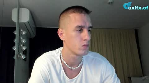 Snapshot of axl_fx chatting on October 28, 2025, 2:04 am Axl online show from October 28, 2025, 2:04 am