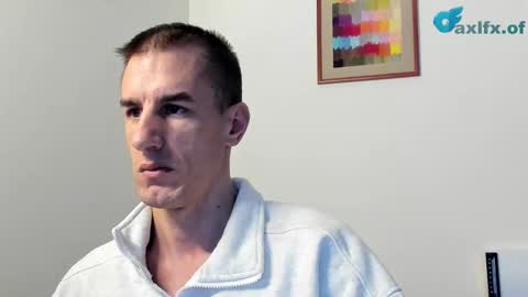 Snapshot of axl_fx chatting on November 5, 2025, 3:23 pm Axl online show from November 5, 2025, 3:23 pm