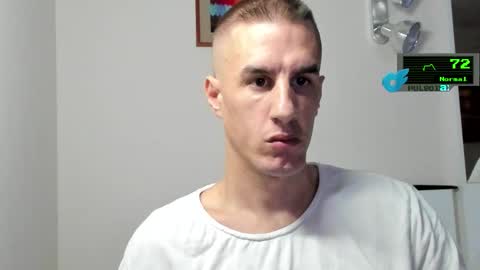 Snapshot of axl_fx chatting on November 9, 2025, 12:53 am Axl online show from November 9, 2025, 12:53 am