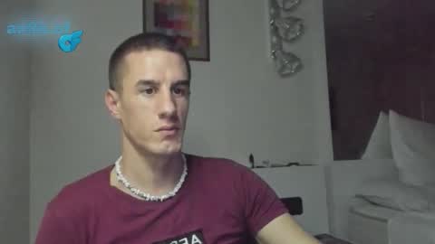 Snapshot of axl_fx chatting on November 26, 2025, 10:22 pm Axl online show from November 26, 2025, 10:22 pm