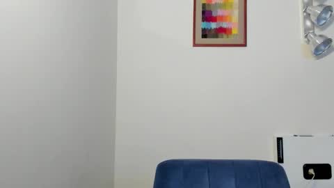 Snapshot of axl_fx chatting on December 14, 2025, 10:47 pm Axl online show from December 14, 2025, 10:47 pm