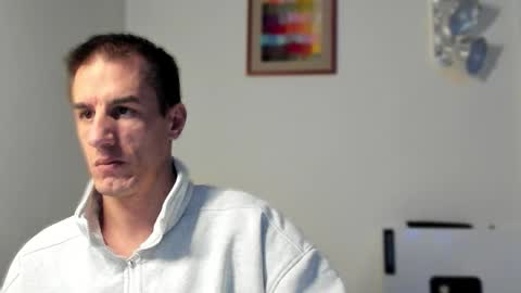 Snapshot of axl_fx chatting on December 17, 2025, 11:33 pm Axl online show from December 17, 2025, 11:33 pm