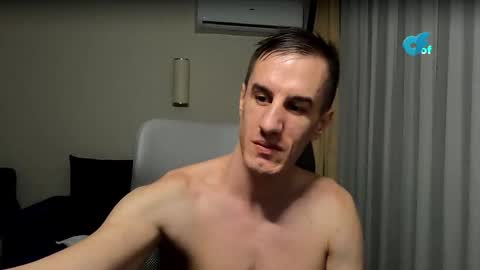 Snapshot of axl_fx chatting on February 17, 2026, 3:25 am Axl online show from February 17, 2026, 3:25 am