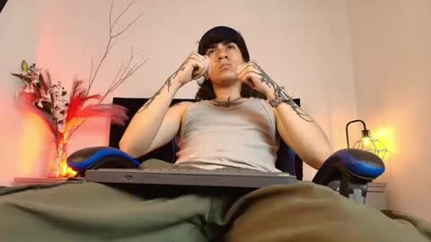 Snapshot of axl_kush_ chatting on April 23, 2026, 4:46 am Axel Kush online show from April 23, 2026, 4:46 am