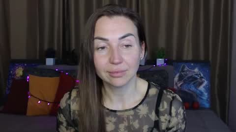 Jully online show from February 22, 2025, 5:57 pm