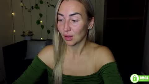 Jully online show from September 27, 2025, 6:02 pm