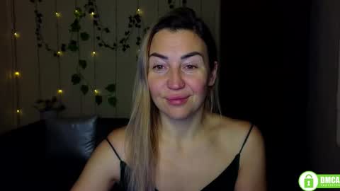 Jully online show from January 12, 2026, 6:24 pm