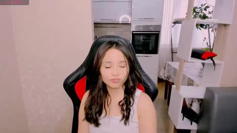 Aya Moon online show from October 14, 2025, 5:08 am