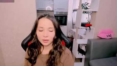 Aya Moon online show from October 17, 2025, 3:53 am