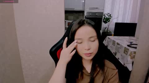 Aya Moon online show from November 27, 2025, 4:36 am