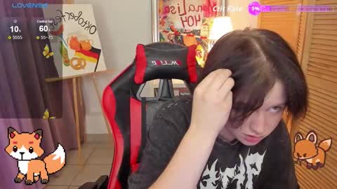 ayaks online show from October 2, 2025, 2:35 pm