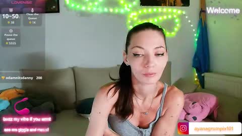 AyanaGrumpix online show from November 15, 2025, 5:05 am