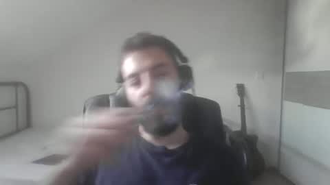 ayazeluel online show from September 13, 2025, 3:12 pm