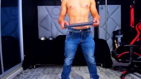 Ayden Miller online show from March 8, 2025, 1:06 am