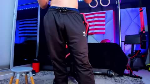 Ayden Miller online show from October 7, 2025, 2:31 am