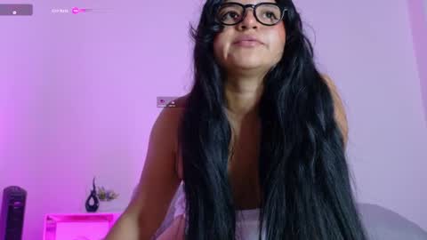 Mariana online show from June 10, 2026, 8:41 pm