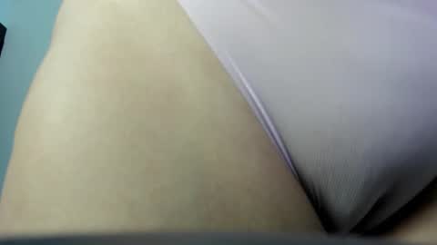 Alyda Jaramillo online show from October 29, 2025, 7:59 pm