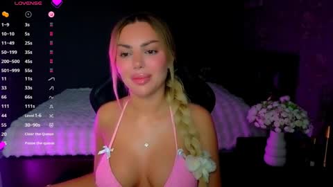  Ayla Demir  online show from May 15, 2026, 8:05 pm