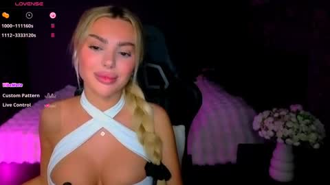 Snapshot of ayla_demir chatting on June 28, 2026, 8:15 pm Ayla Demir online show from June 28, 2026, 8:15 pm