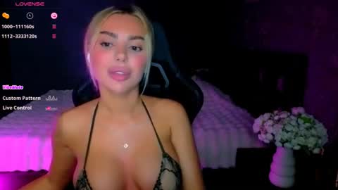 Snapshot of ayla_demir chatting on July 3, 2026, 8:15 pm Ayla Demir online show from July 3, 2026, 8:15 pm