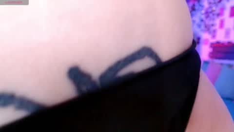 Ayla hill online show from November 11, 2025, 7:03 pm