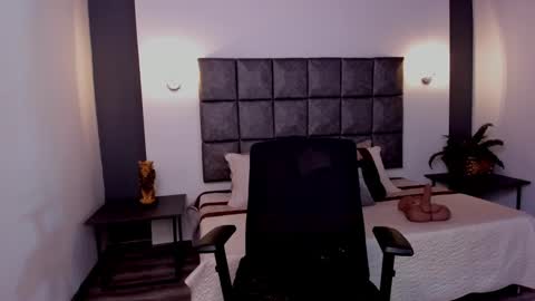 Ayleen online show from February 1, 2025, 3:28 pm