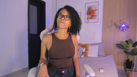 Ayleen online show from January 13, 2026, 1:27 pm