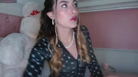 AYLEEN    online show from September 12, 2025, 6:13 am