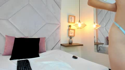 Ayleen Gray online show from December 29, 2024, 2:42 pm