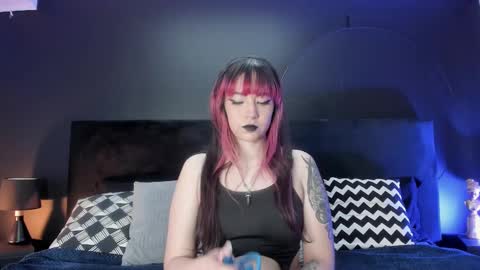 Aylen online show from February 26, 2025, 7:38 pm