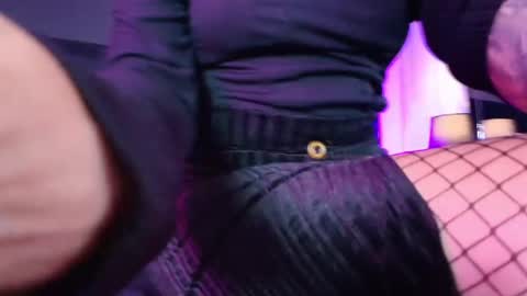 Aylen online show from April 21, 2026, 7:39 pm