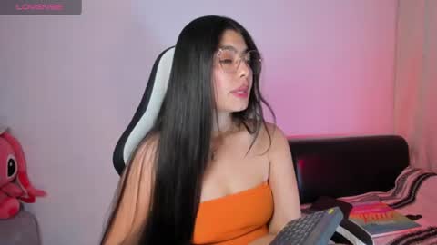 Snapshot of aylenmiller_ chatting on July 14, 2026, 2:05 am Aylen online show from July 14, 2026, 2:05 am