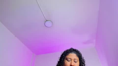 Ayliinn  online show from December 22, 2025, 3:14 am