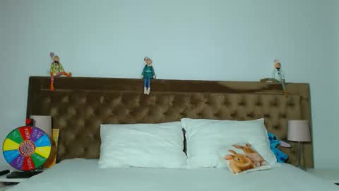 Aylin online show from December 3, 2025, 3:47 am