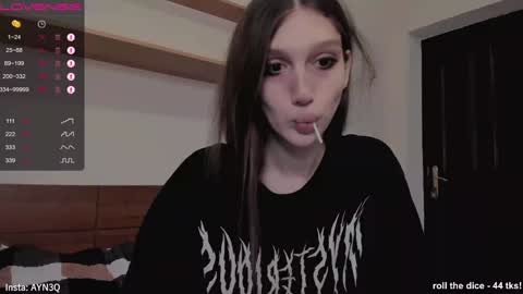 AYNEK        fansly  online show from December 15, 2024, 1:43 pm