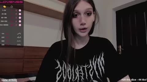 AYNEK        fansly  online show from December 19, 2024, 2:12 am