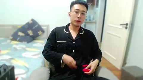 ayyzqh66 online show from May 2, 2026, 6:13 pm