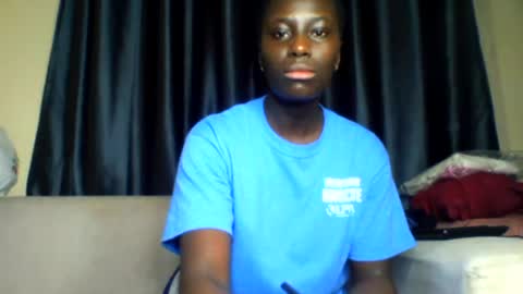 Snapshot of azaelia_iris chatting on August 2, 2026, 10:03 am azaelia_iris online show from August 2, 2026, 10:03 am